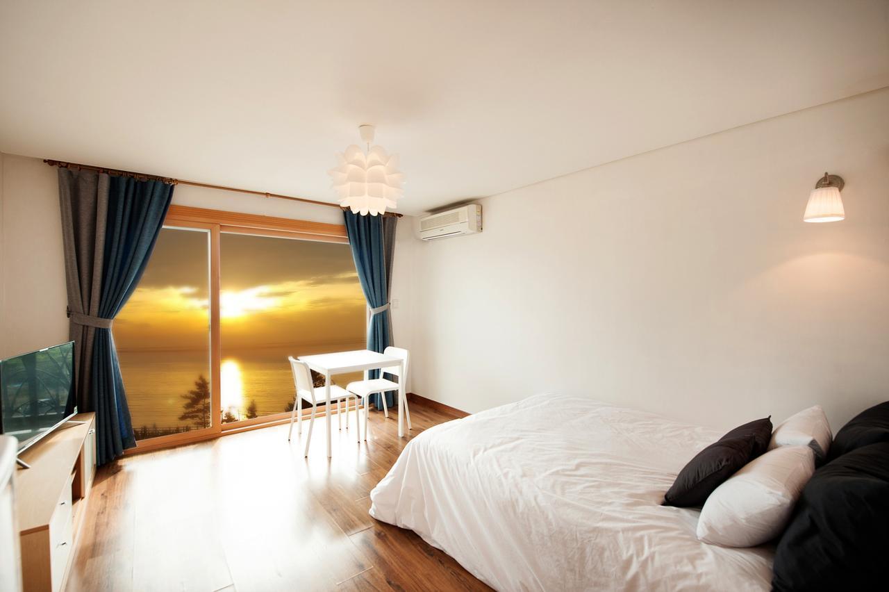 Jeju Sullem Pension Экстерьер фото