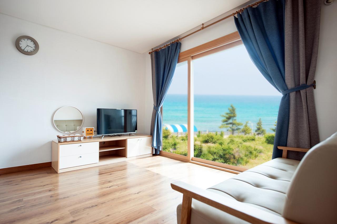 Jeju Sullem Pension Экстерьер фото