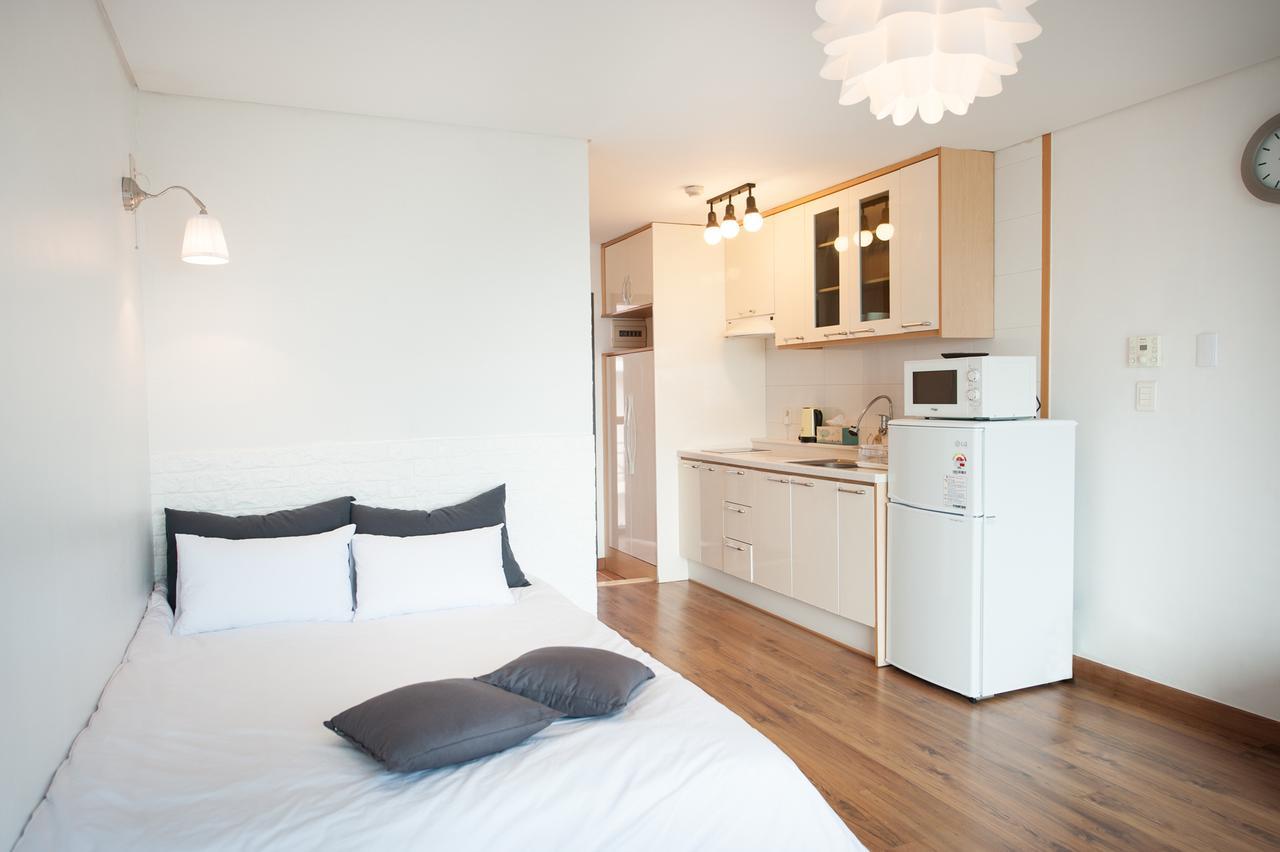 Jeju Sullem Pension Экстерьер фото